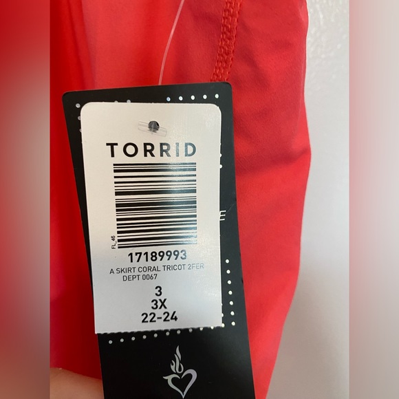 Torrid Active Stretch Knit Mini Active Skirt With Bike Shorts - Picture 3 of 6